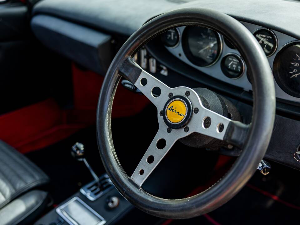 Bild 50/50 von Ferrari Dino 246 GT (1972)