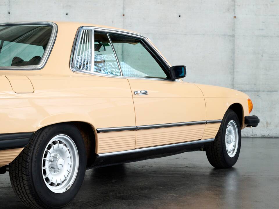 Bild 18/50 von Mercedes-Benz 450 SLC (1977)