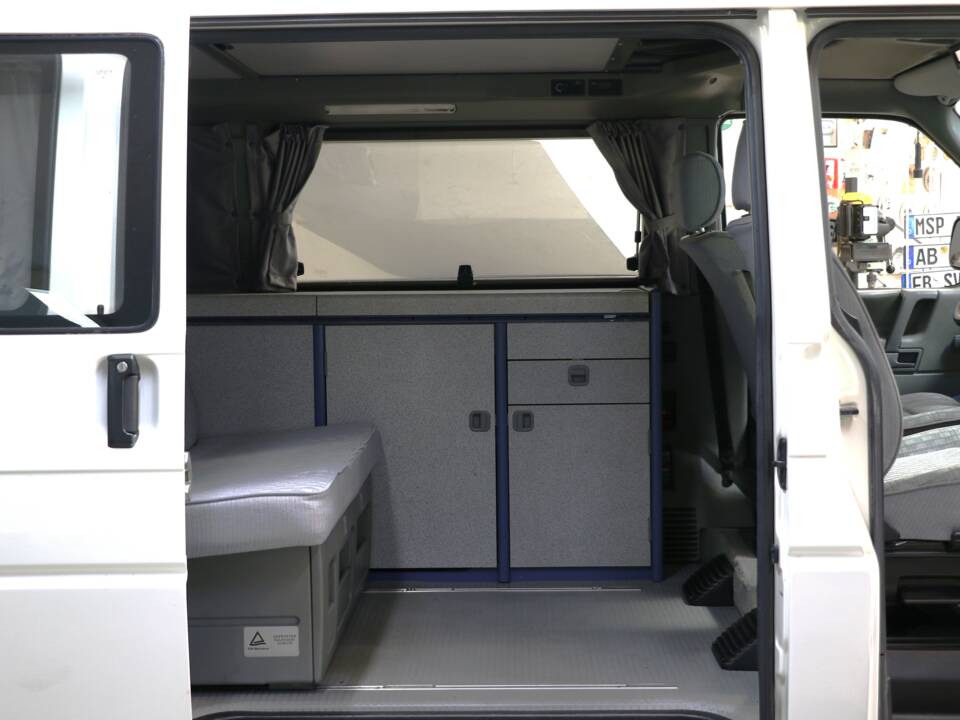 Bild 26/55 von Volkswagen T4 California Coach 1.9 TD (1994)
