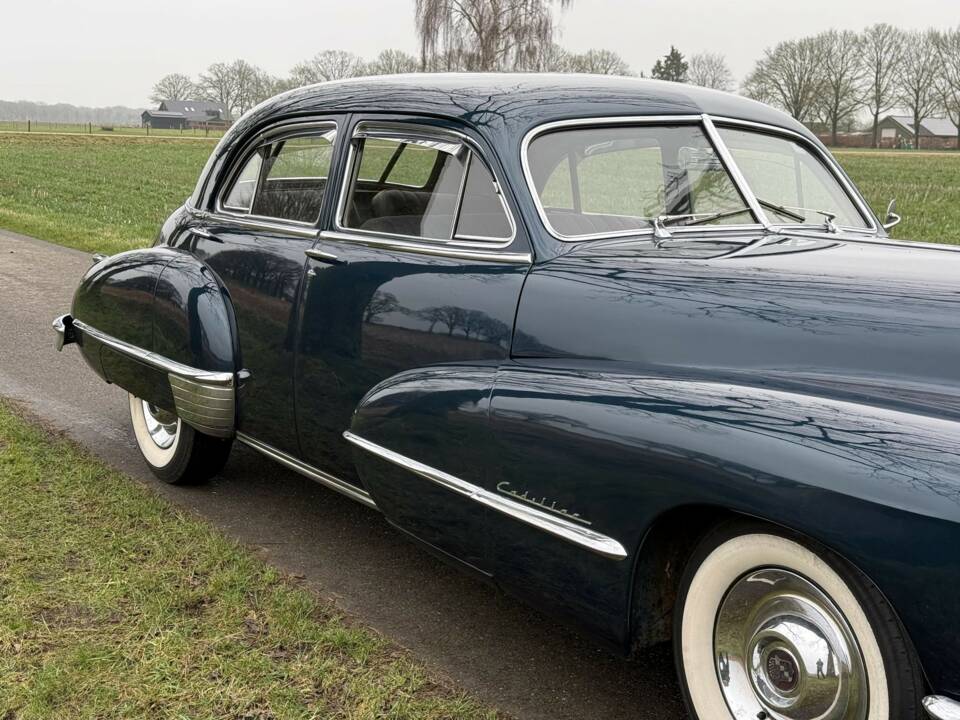 Image 4/24 of Cadillac 62 Sedan (1947)