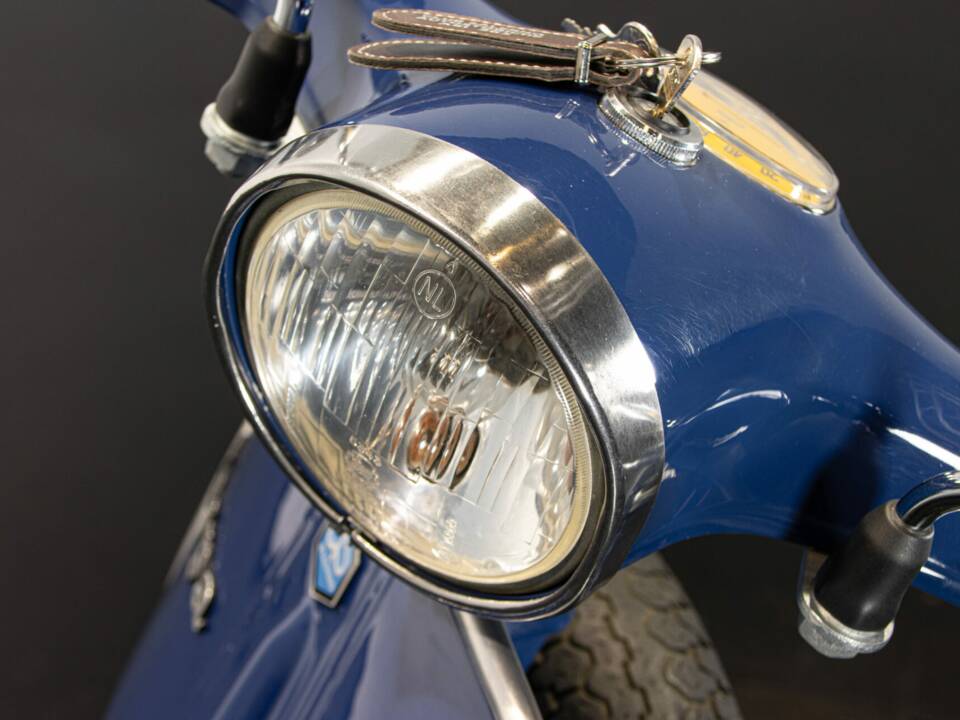 Bild 42/50 von Piaggio Vespa 125 Primavera ET3 (1978)