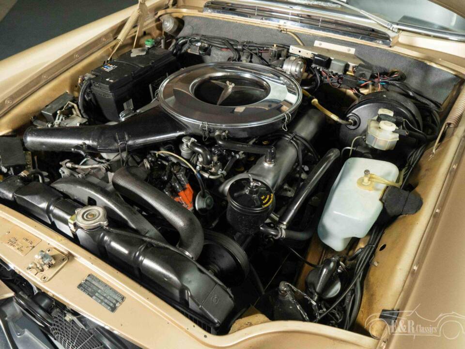 Image 4/19 de Mercedes-Benz 280 SE 3,5 (1970)