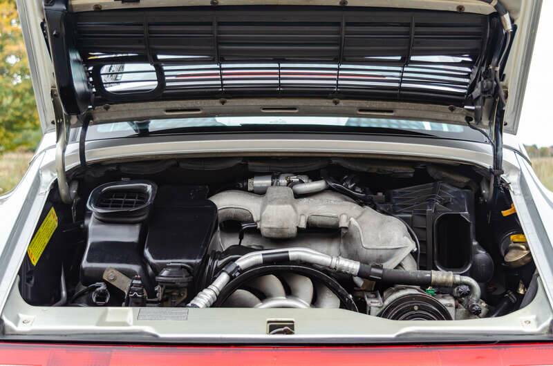 Bild 12/16 von Porsche 911 Carrera (1997)