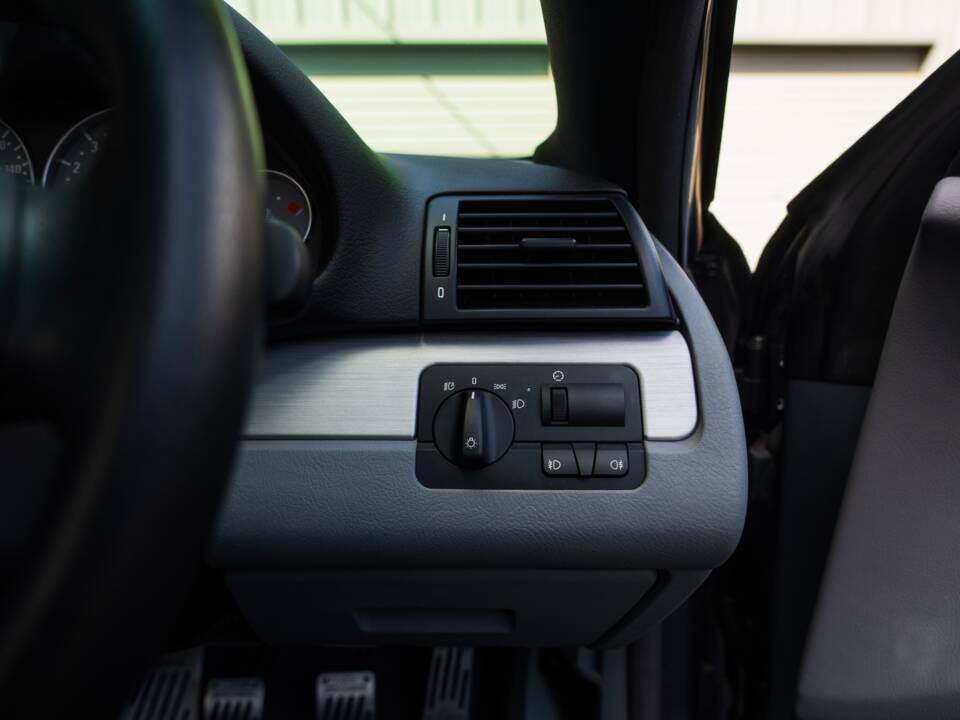 Immagine 44/70 di BMW M3 (2004)