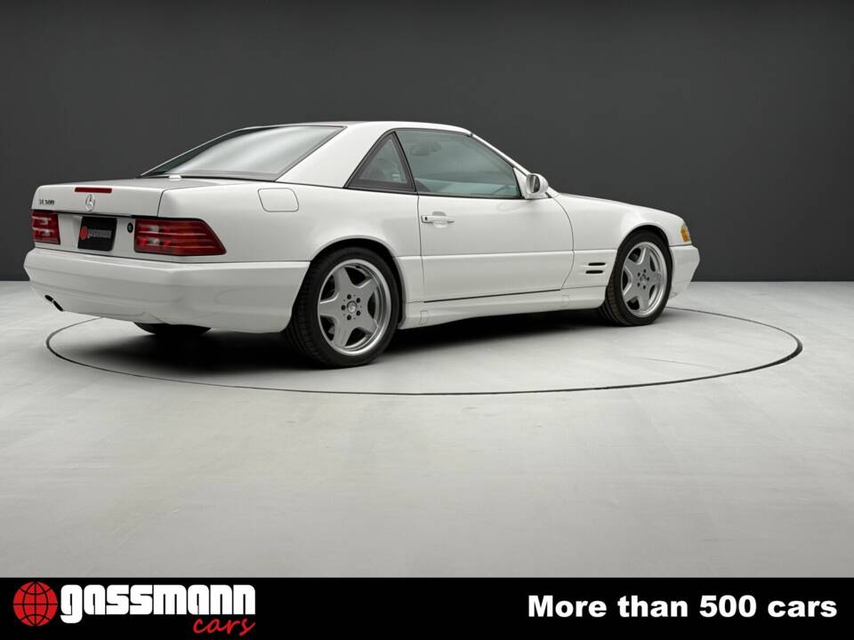 Immagine 6/15 di Mercedes-Benz SL 500 (2000)