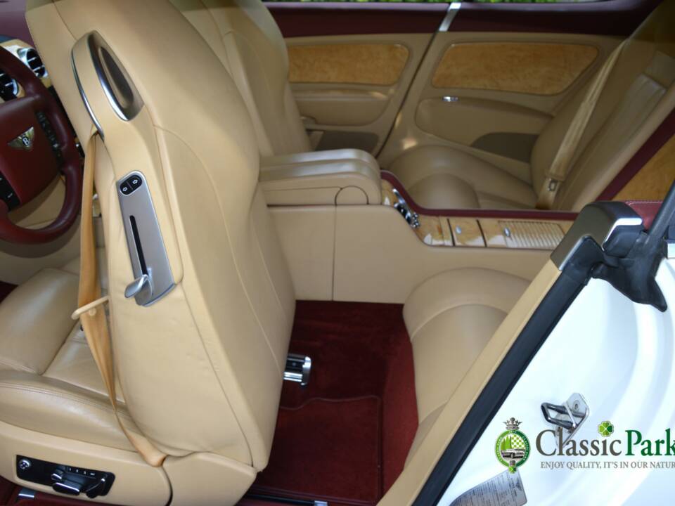 Bild 22/50 von Bentley Continental GT (2008)