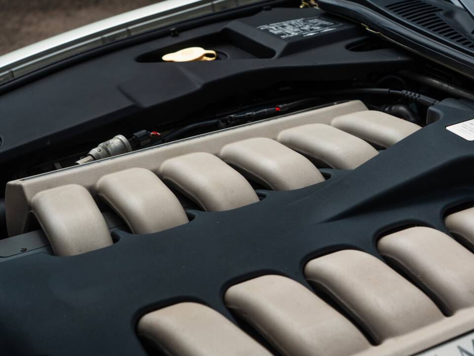 Afbeelding 25/62 van Aston Martin DB AR1 (2004)