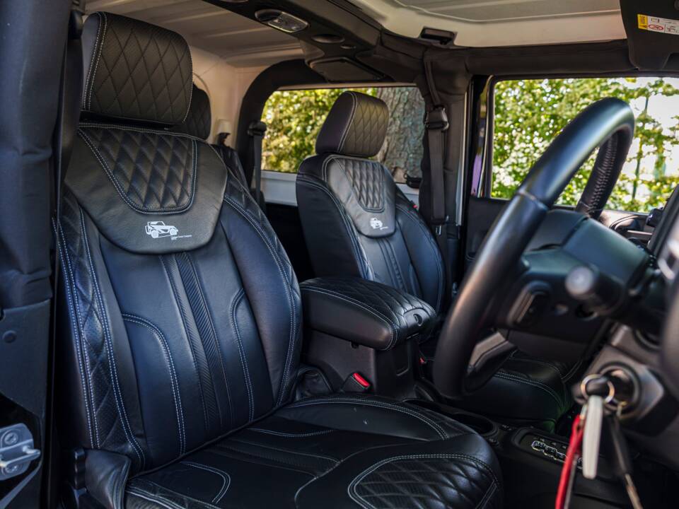 Immagine 25/31 di Jeep Wrangler 2.8 CRD (2014)
