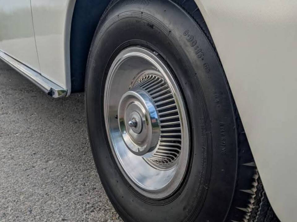 Image 36/51 of Cadillac Ambulance Carrosserie Köng (1964)