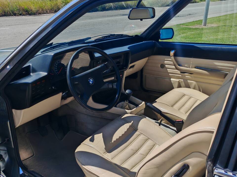 Image 18/50 of BMW 635 CSi (1981)