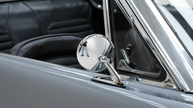 Image 14/15 of Ford Mustang 390 GTA (1966)