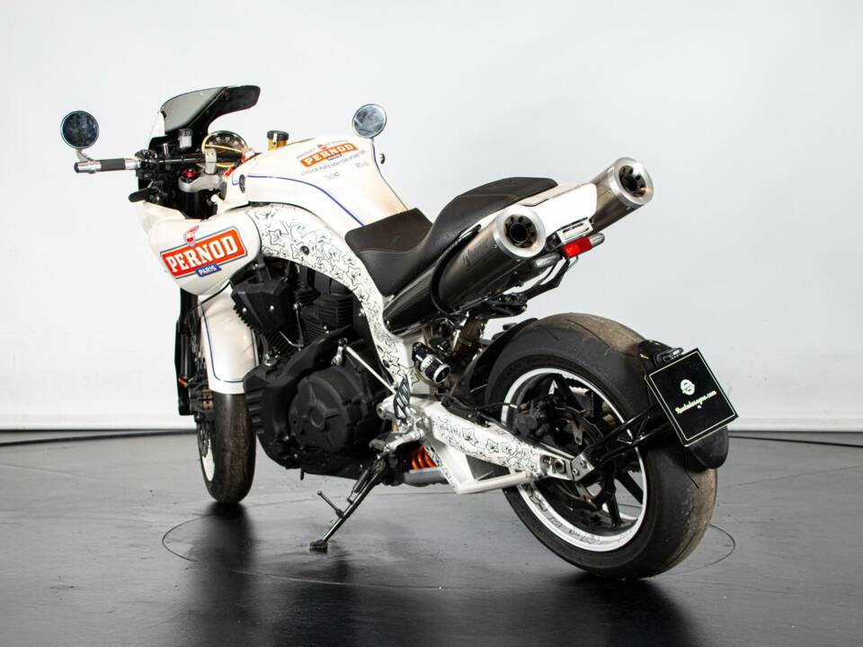 Image 2/50 of Yamaha DUMMY (2007)