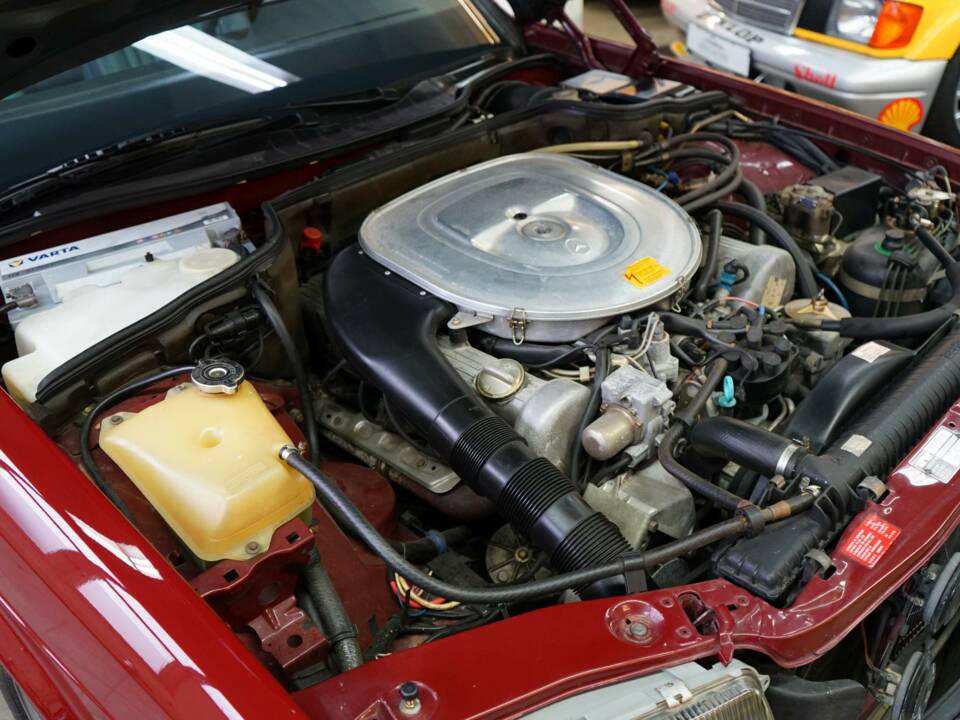 Immagine 39/42 di Mercedes-Benz 500 SEL (1982)