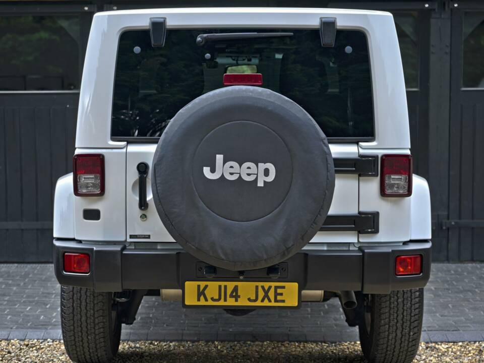 Afbeelding 13/50 van Jeep Grand Cherokee 6.4 V8 SRT (2014)
