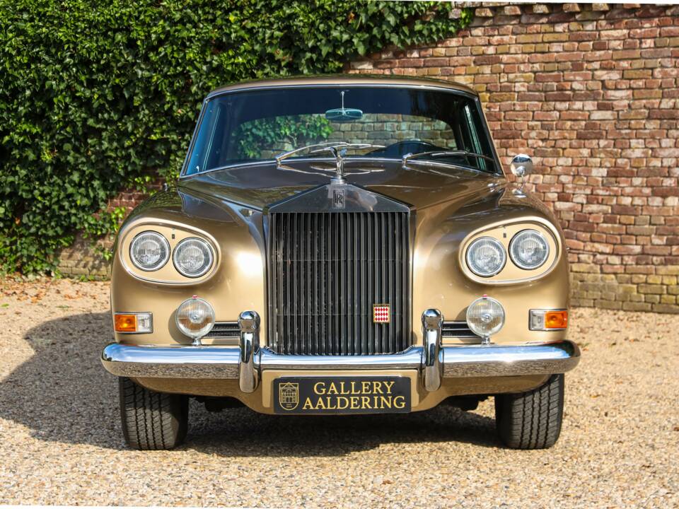 Image 35/50 of Rolls-Royce Silver Cloud III "Chinese Eyes" (1965)