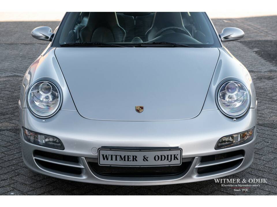 Bild 16/33 von Porsche 911 Carrera 4S (2007)