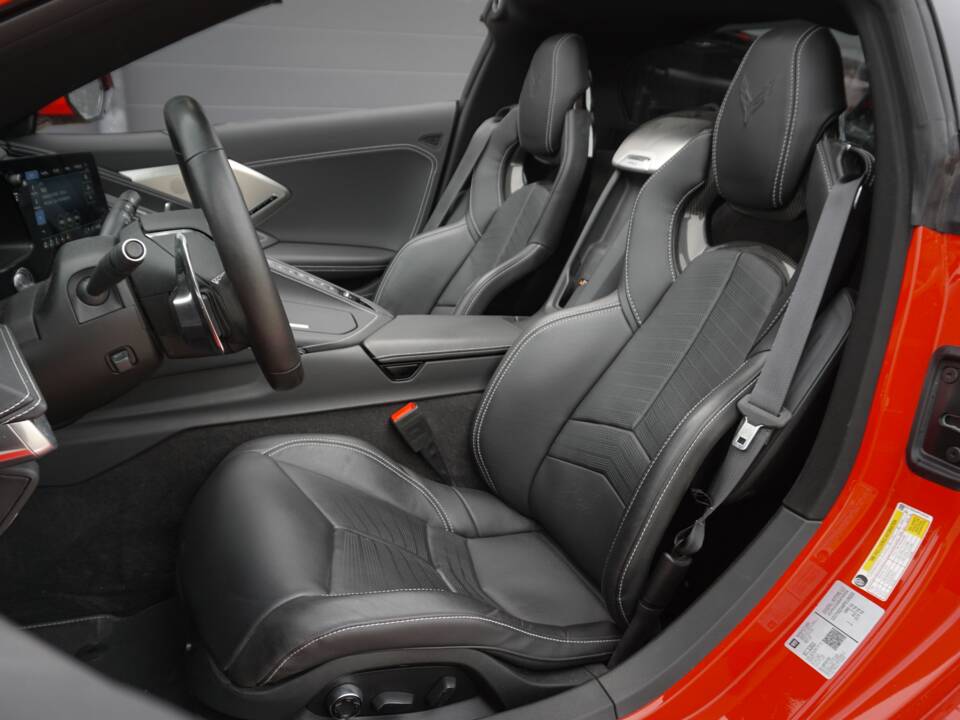 Image 26/45 of Chevrolet Corvette Stingray (2022)