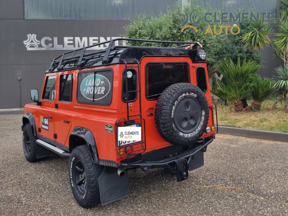 Image 5/16 of Land Rover Defender 110 (2008)