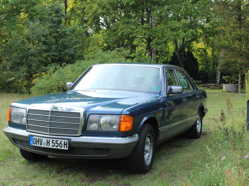 Image 1/70 of Mercedes-Benz 500 SE (1984)
