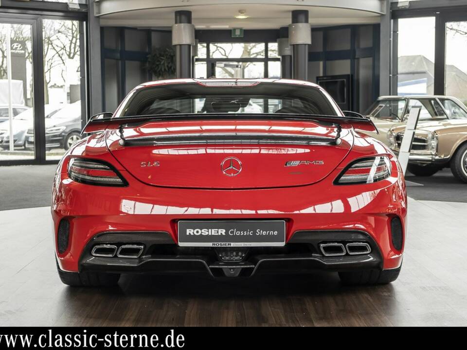 Immagine 4/15 di Mercedes-Benz SLS AMG Black Series (2014)