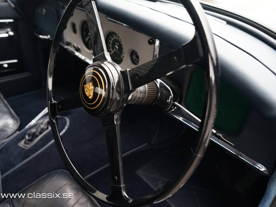 Image 28/31 of Jaguar XK 150 FHC (1958)