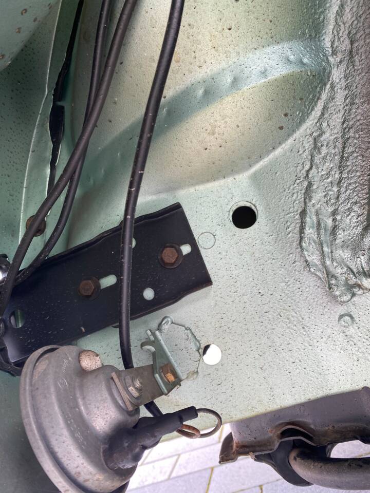 Image 60/96 of Volkswagen Beetle 1303 (1980)