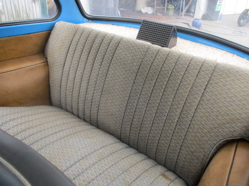 Image 12/27 of Trabant 601 (1971)