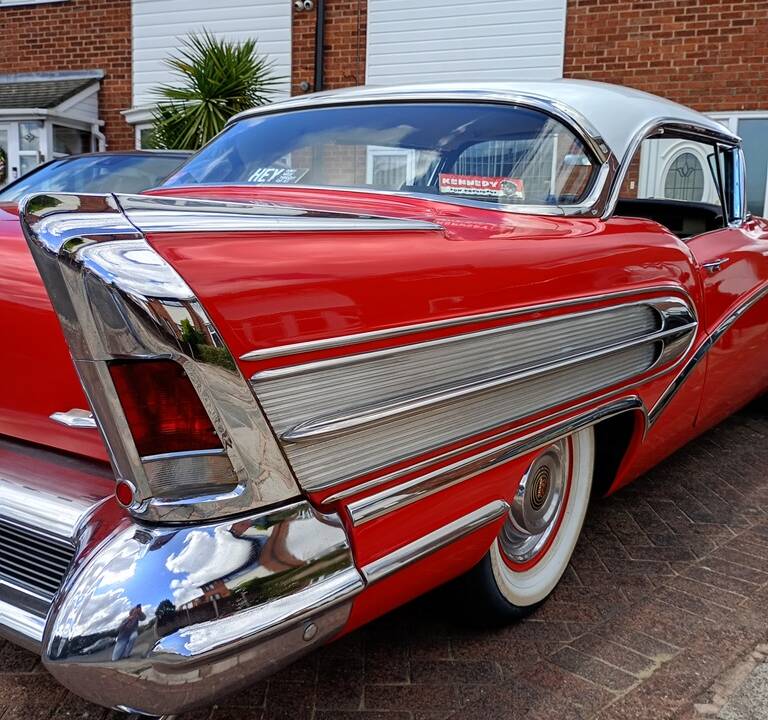 Afbeelding 14/52 van Buick Special Riviera Coupé (1958)