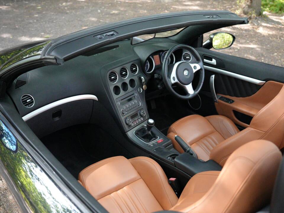 Bild 4/50 von Alfa Romeo Spider 3.2 V6 (2008)
