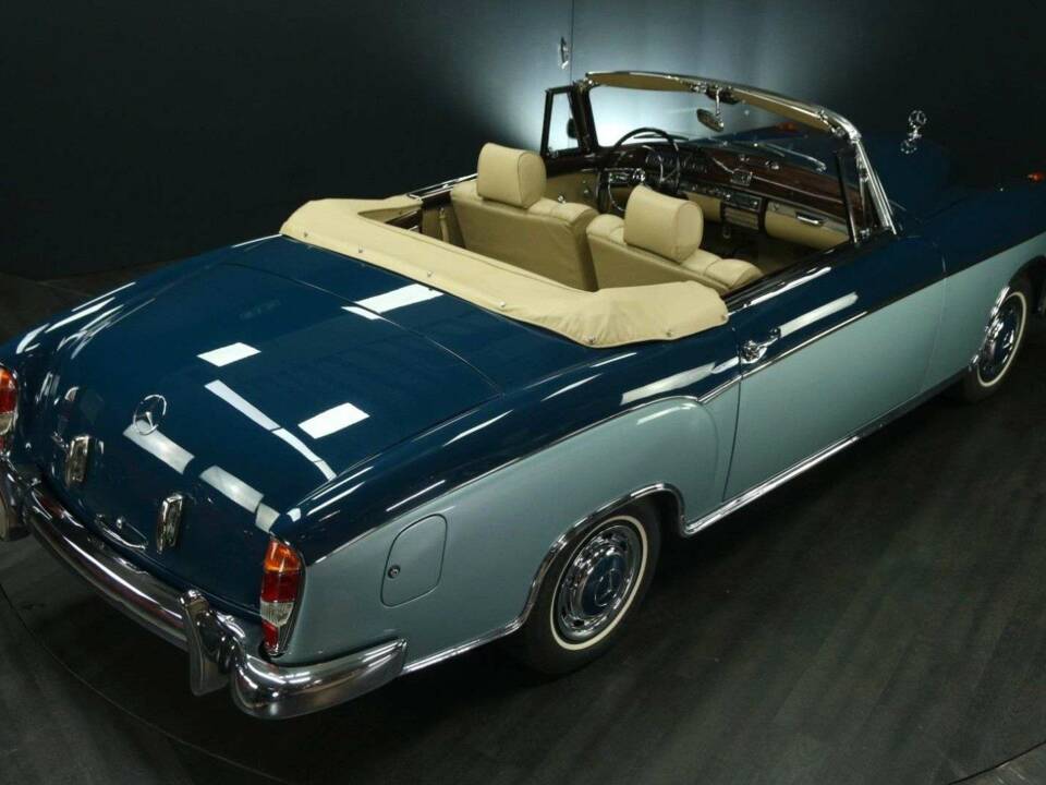 Afbeelding 6/50 van Mercedes-Benz 220 S Cabriolet (1957)
