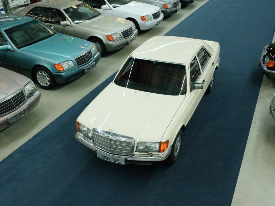 Bild 3/50 von Mercedes-Benz 380 SE (1980)