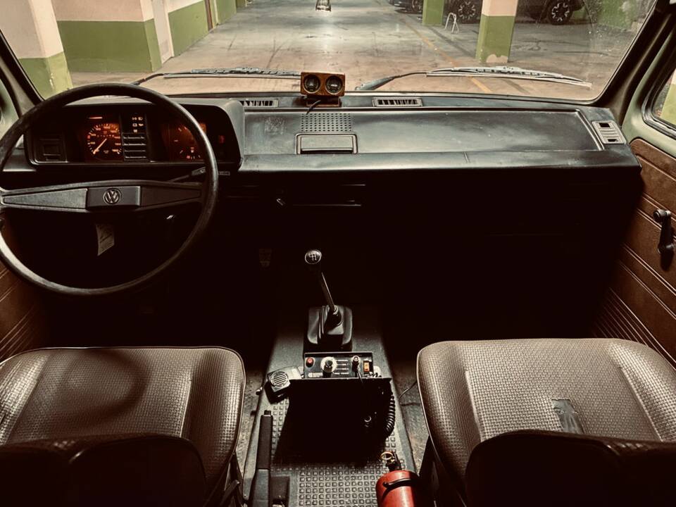 Bild 2/6 von Volkswagen T3 Caravelle 2.1 (1989)