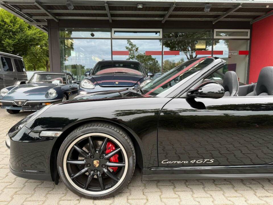 Afbeelding 4/43 van Porsche 911 Carrera 4 GTS (2011)