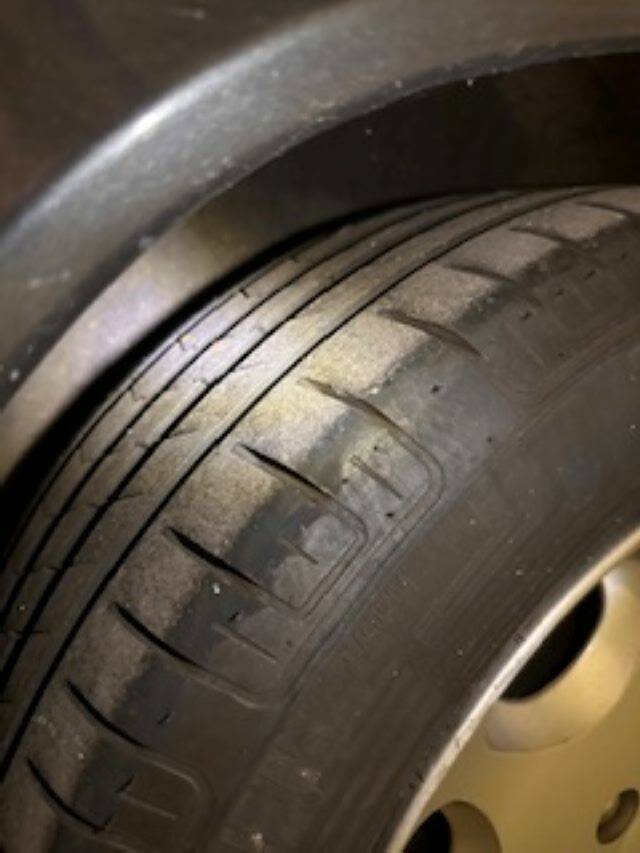 Afbeelding 51/74 van Mercedes-Benz 220 TE (1993)