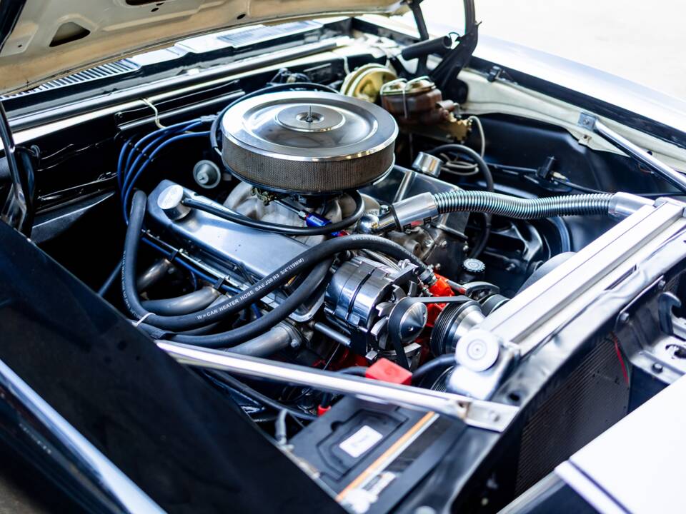 Image 18/29 of Chevrolet Camaro (1967)
