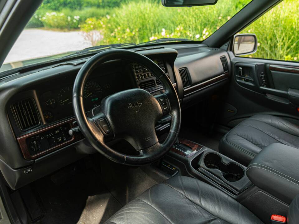 Bild 24/50 von Jeep Grand Cherokee 5.9 Limited (1998)