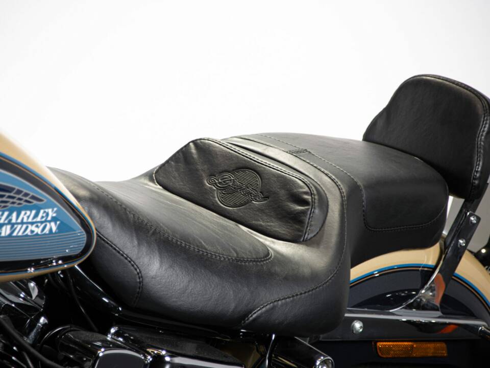 Immagine 38/50 di Harley-Davidson FXDB Dyna Glide Daytona (1992)