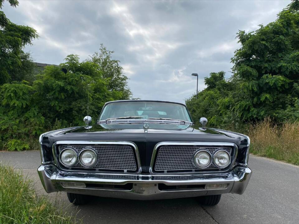 Image 1/5 of Chrysler New Yorker 2-Door Hardtop (1964)