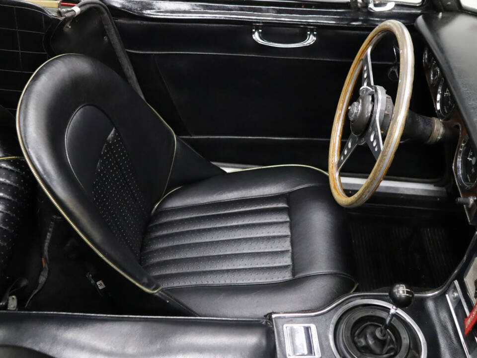 Image 4/50 of Austin-Healey 3000 Mk III (BJ8) (1964)