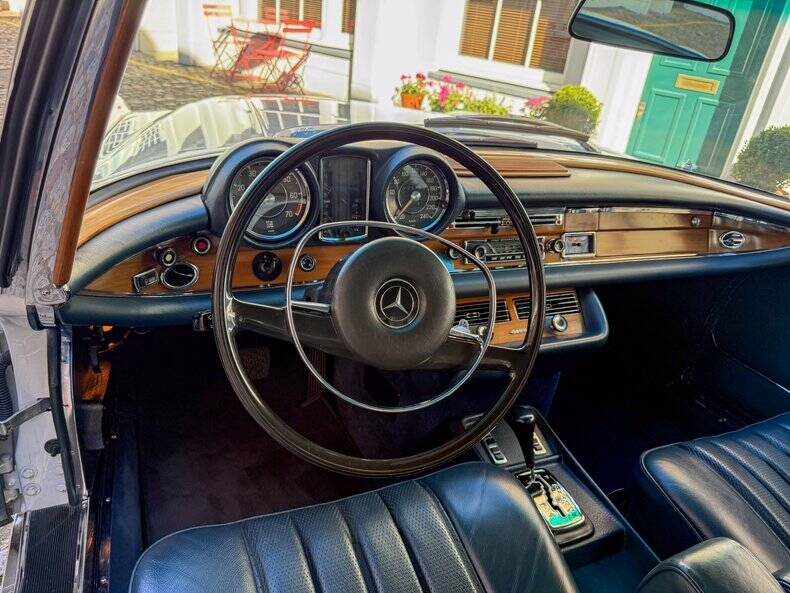 Bild 9/50 von Mercedes-Benz 280 SE 3,5 (1971)