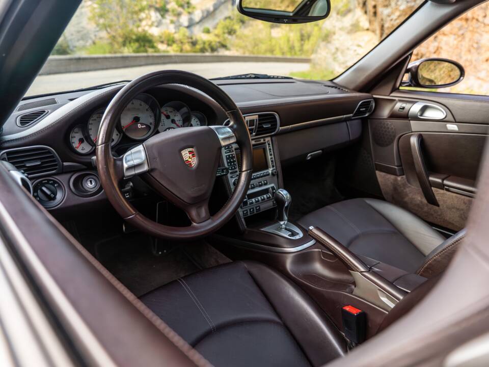 Image 7/13 of Porsche 911 Targa 4S (2008)