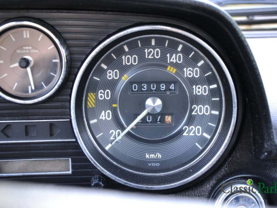 Bild 30/50 von Mercedes-Benz 230/6 (1973)