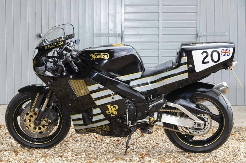 Image 2/50 de Yamaha DUMMY (1995)