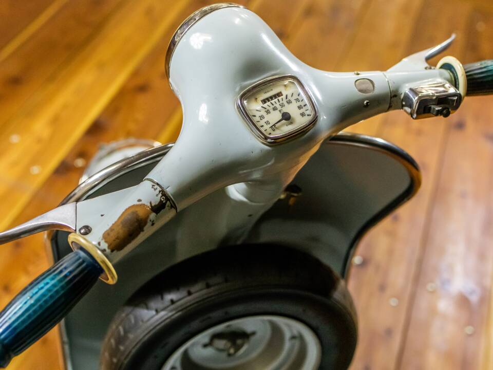 Image 12/14 de Piaggio Vespa 125 (1961)