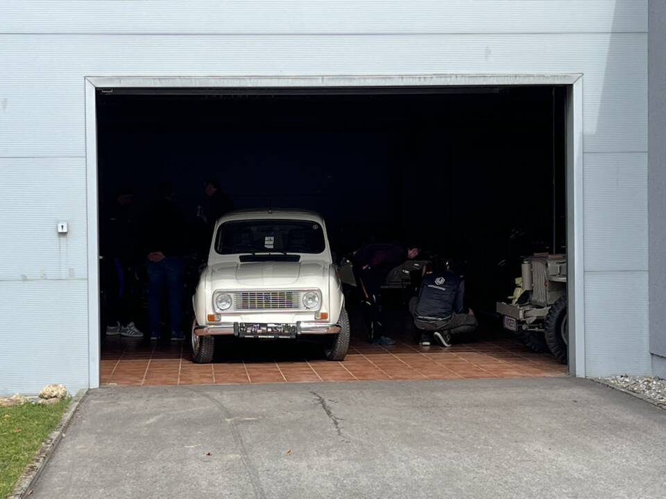Image 43/50 of Renault R 4 (1987)