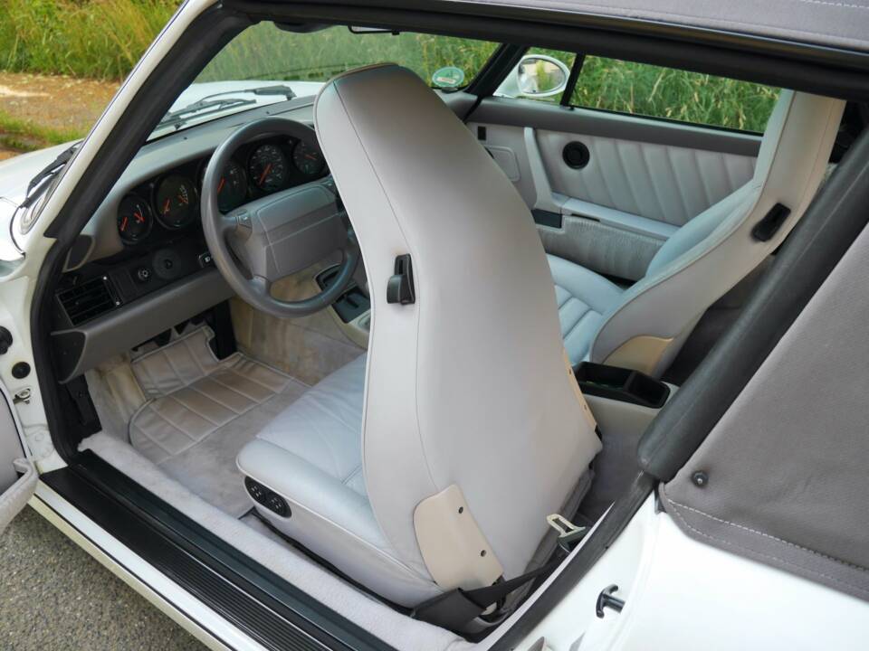 Afbeelding 20/45 van Porsche 911 Carrera 2 (1900)
