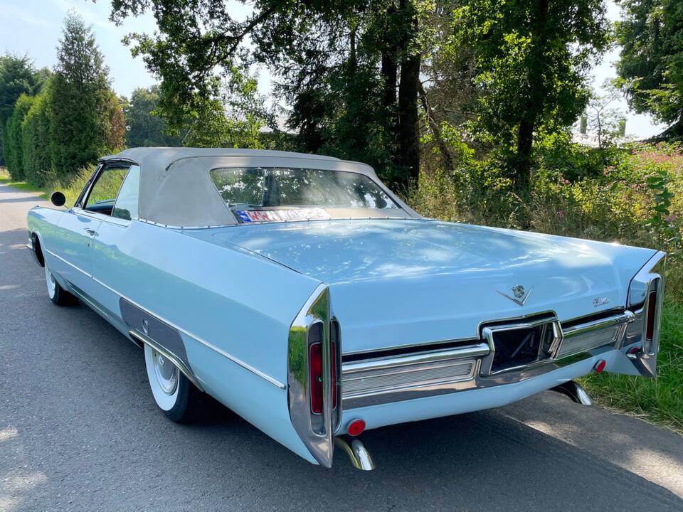 Bild 6/16 von Cadillac DeVille Convertible (1966)