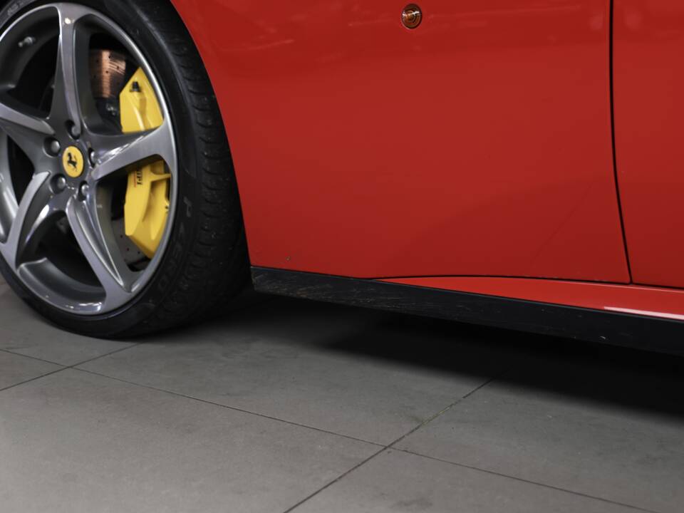 Immagine 27/50 di Ferrari FF (2011)