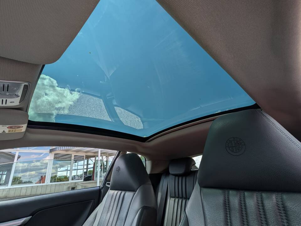 Image 16/35 of Alfa Romeo Brera 2.2 JTS (2006)