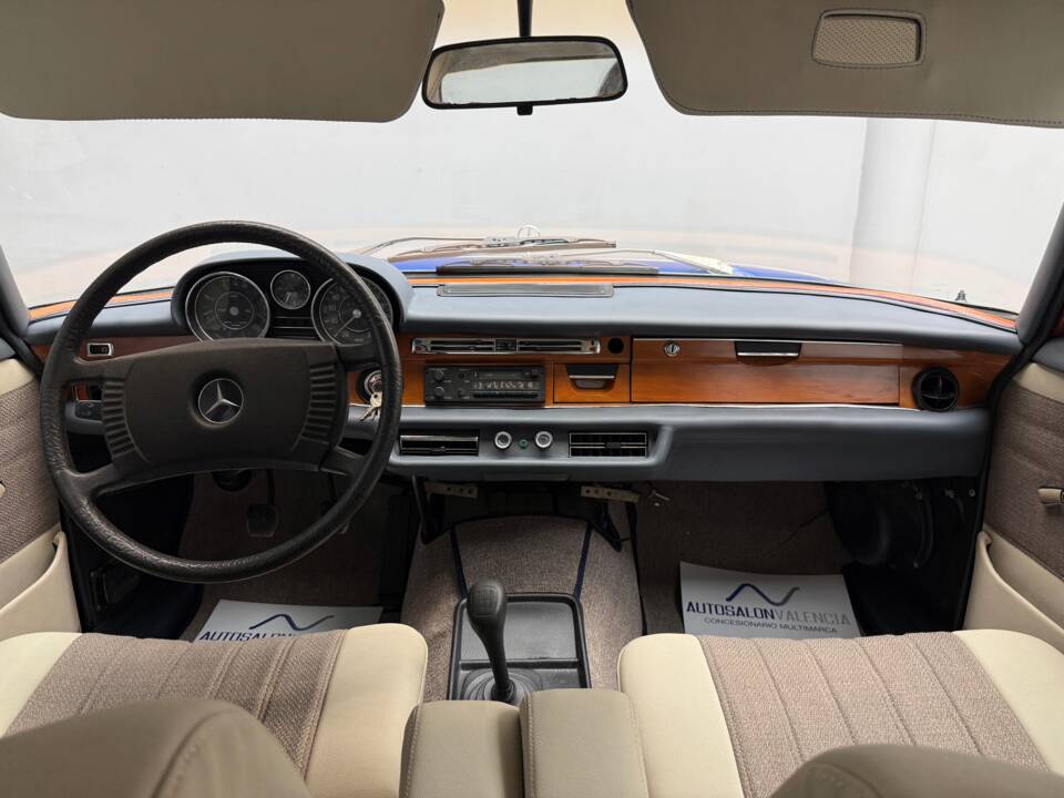 Bild 12/19 von Mercedes-Benz 280 SE (1972)